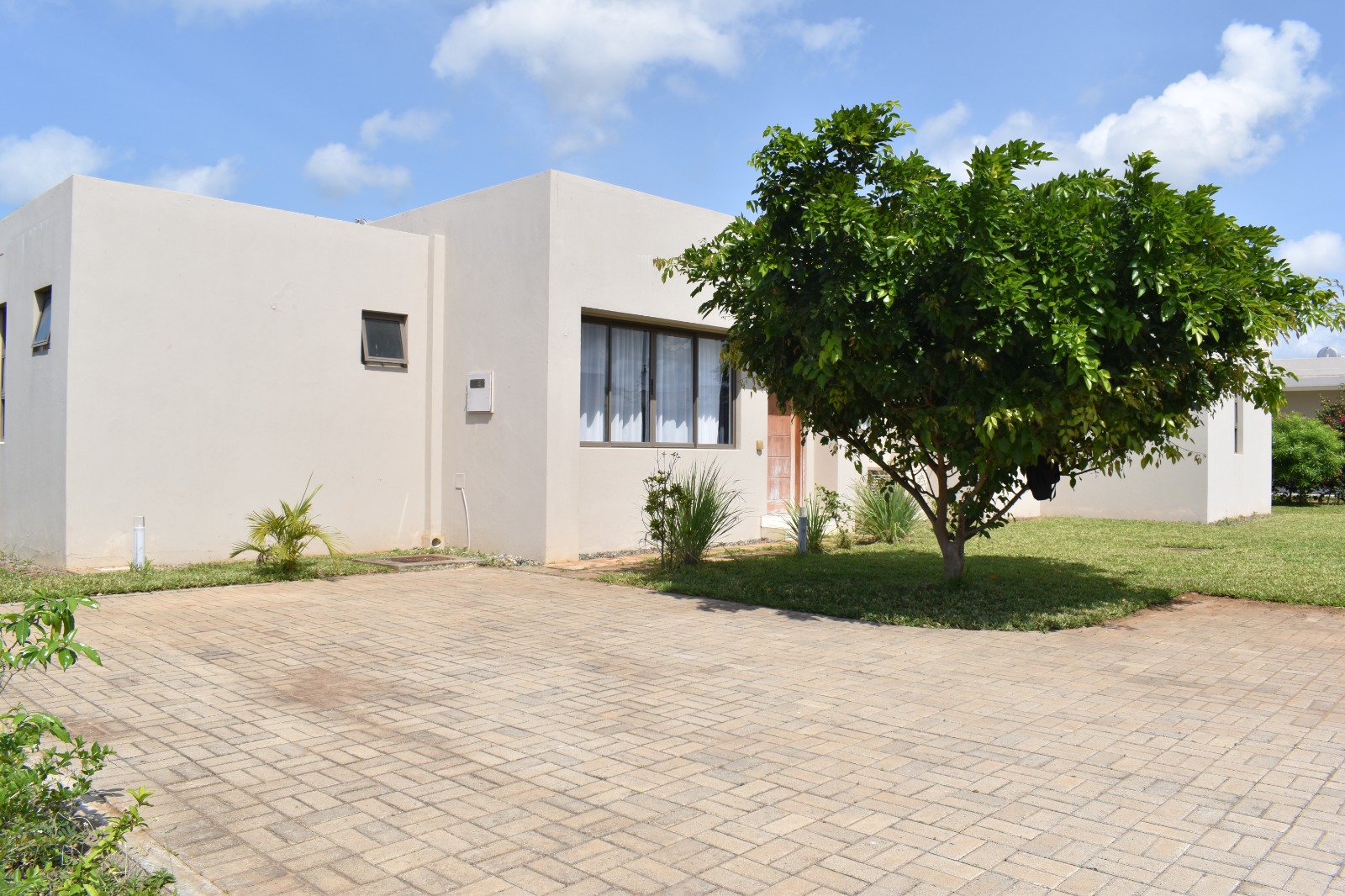 VIPINGO: 3BR Master Ensuite Plus Furniture